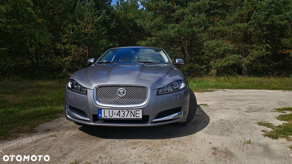 Jaguar XF 2.0 T Luxury - 1