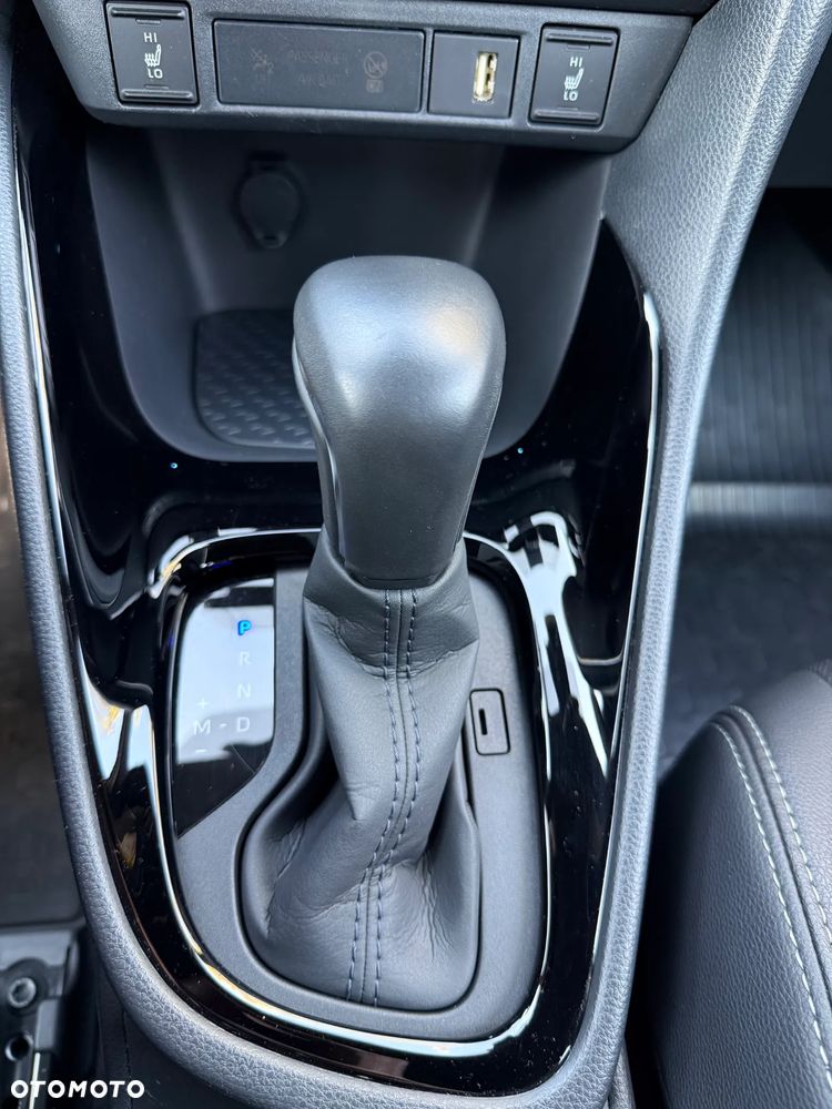 Toyota Yaris 1.5 Style CVT - 18