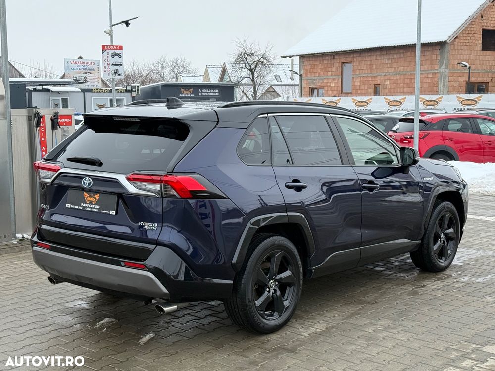 Toyota RAV4 - 3