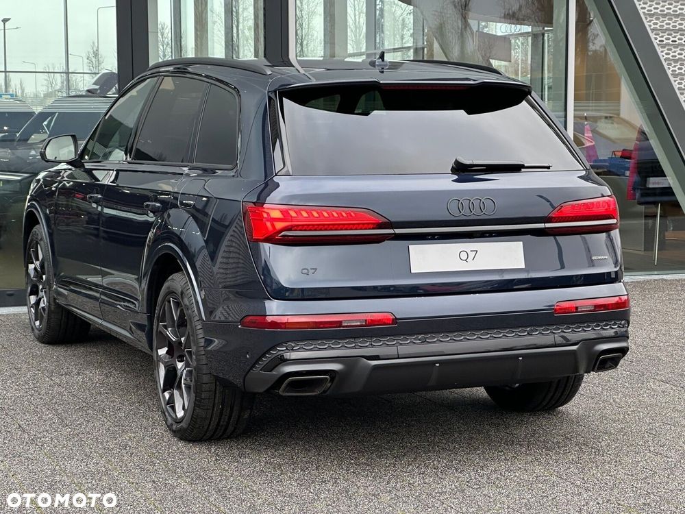 Audi Q7 - 11