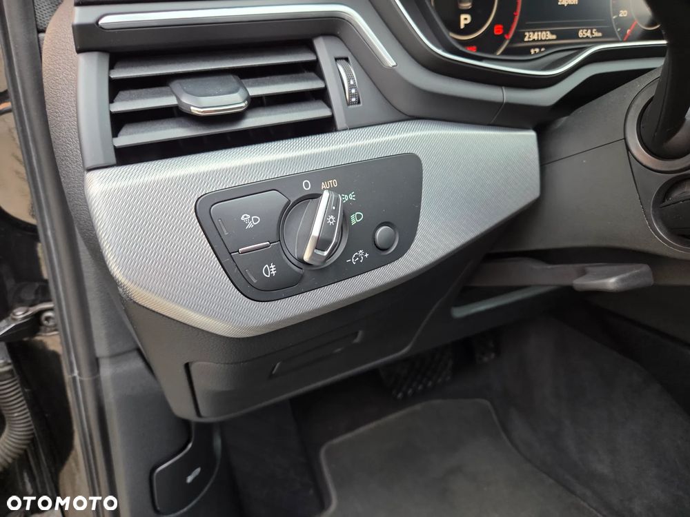 Audi A4 Avant 40 TDI S tronic quattro design - 28