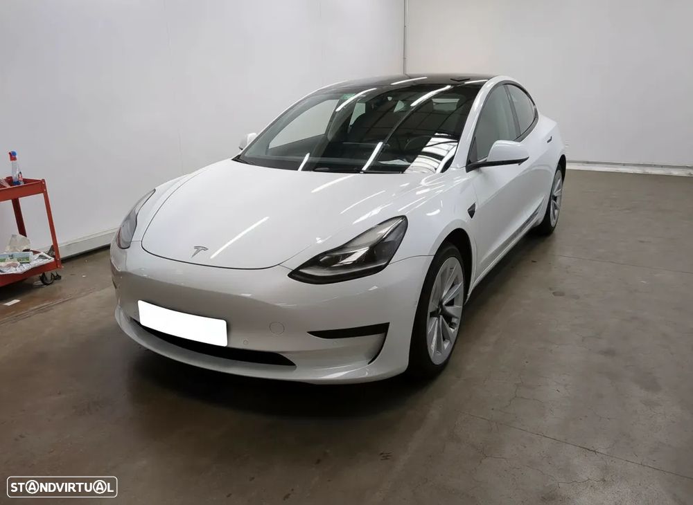 Tesla Model 3 Standard Range Plus RWD - 1
