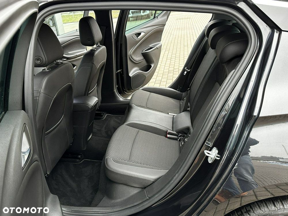 Opel Astra 1.4 T Enjoy - 12