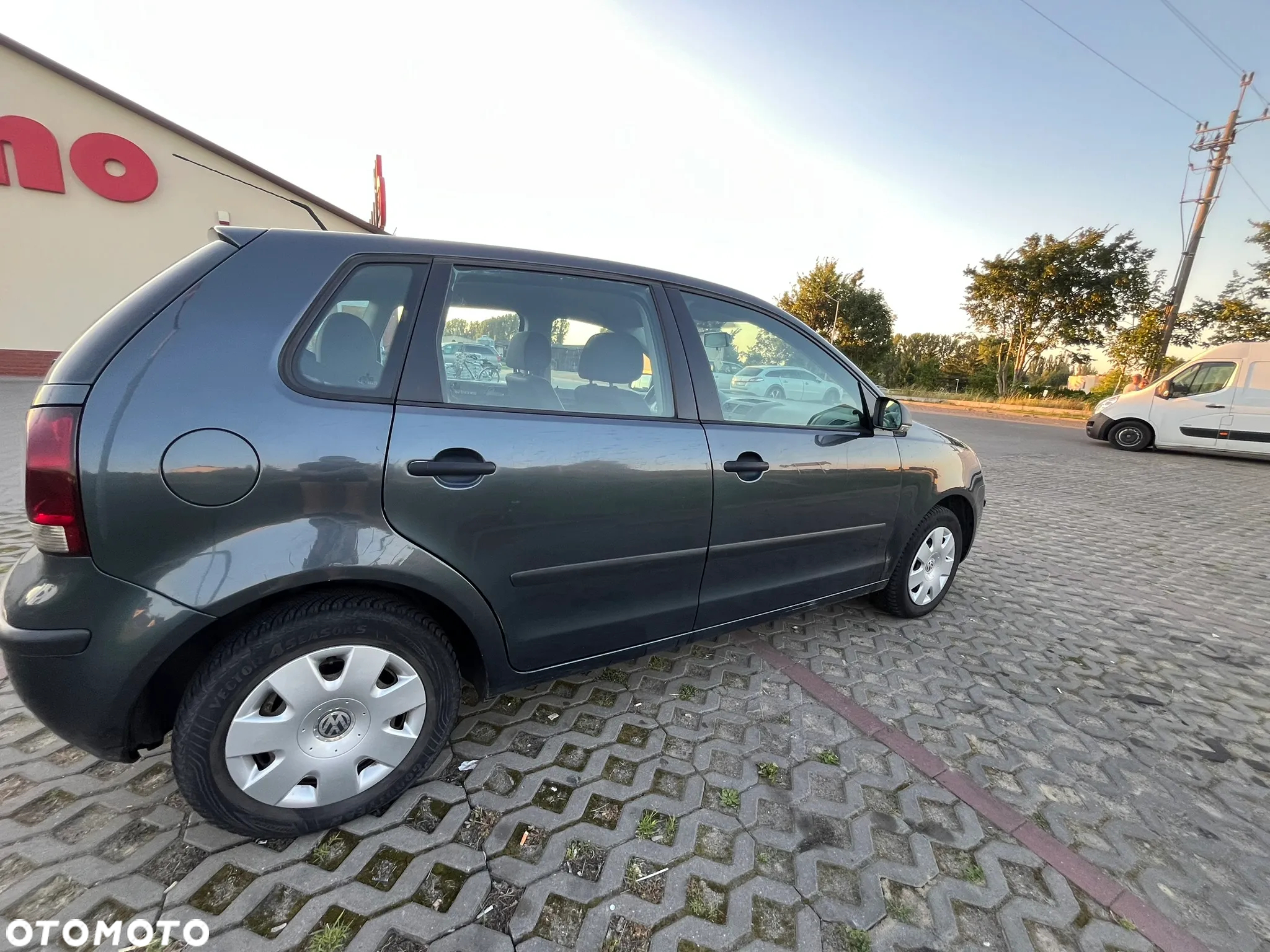 Volkswagen Polo - 17
