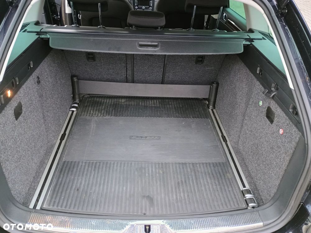 Skoda Superb 2.0 TDI Elegance - 11