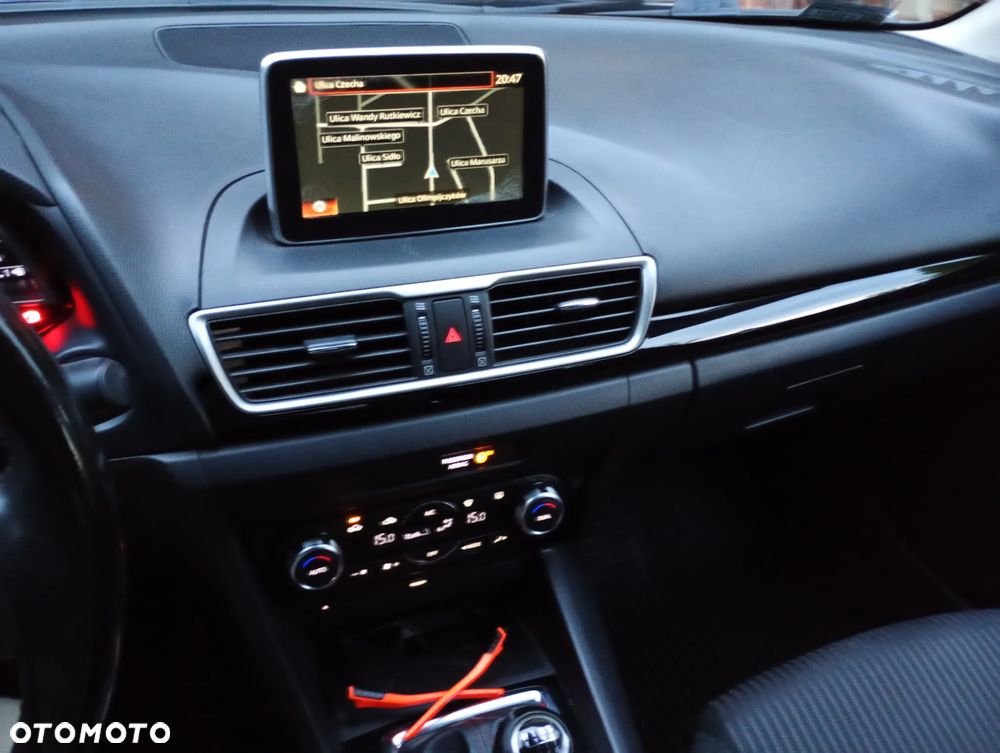 Mazda 3 - 16
