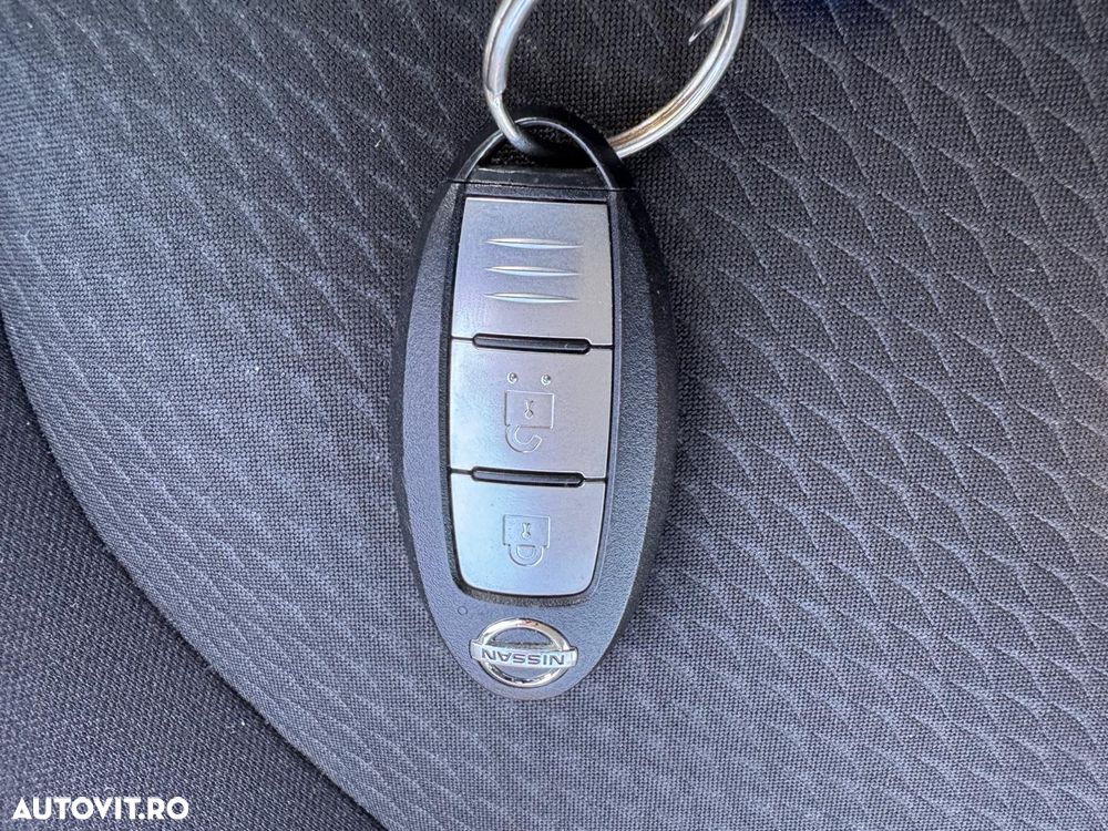 Nissan Qashqai 1.7 dCi Xtronic ALL-MODE 4x4i ACENTA - 6