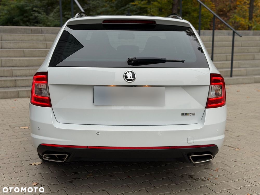 Skoda Octavia 2.0 TDI RS Challenge DSG - 39
