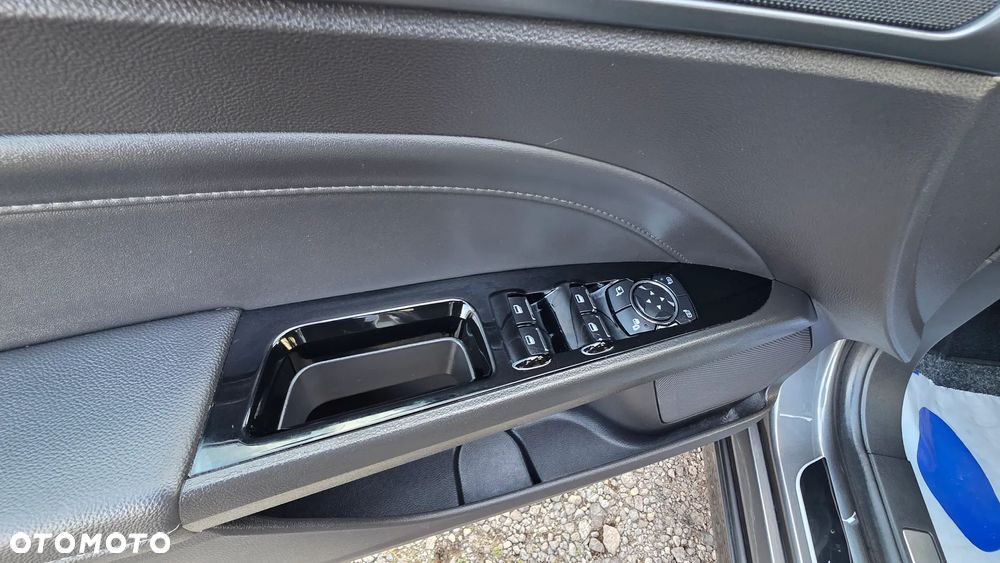 Ford Mondeo 2.0 TDCi Titanium - 23