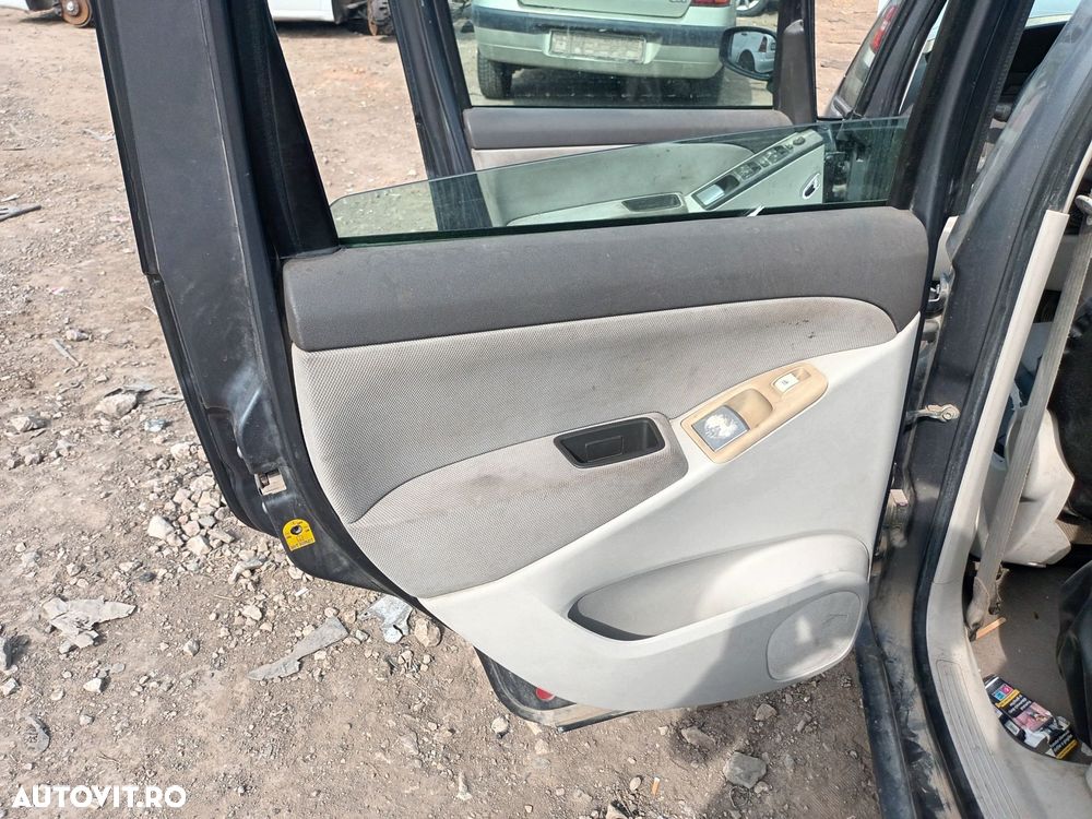 Dezmembrari  Fiat IDEA (350)  2003  > 0000 1.3 JTD Motorina - 8