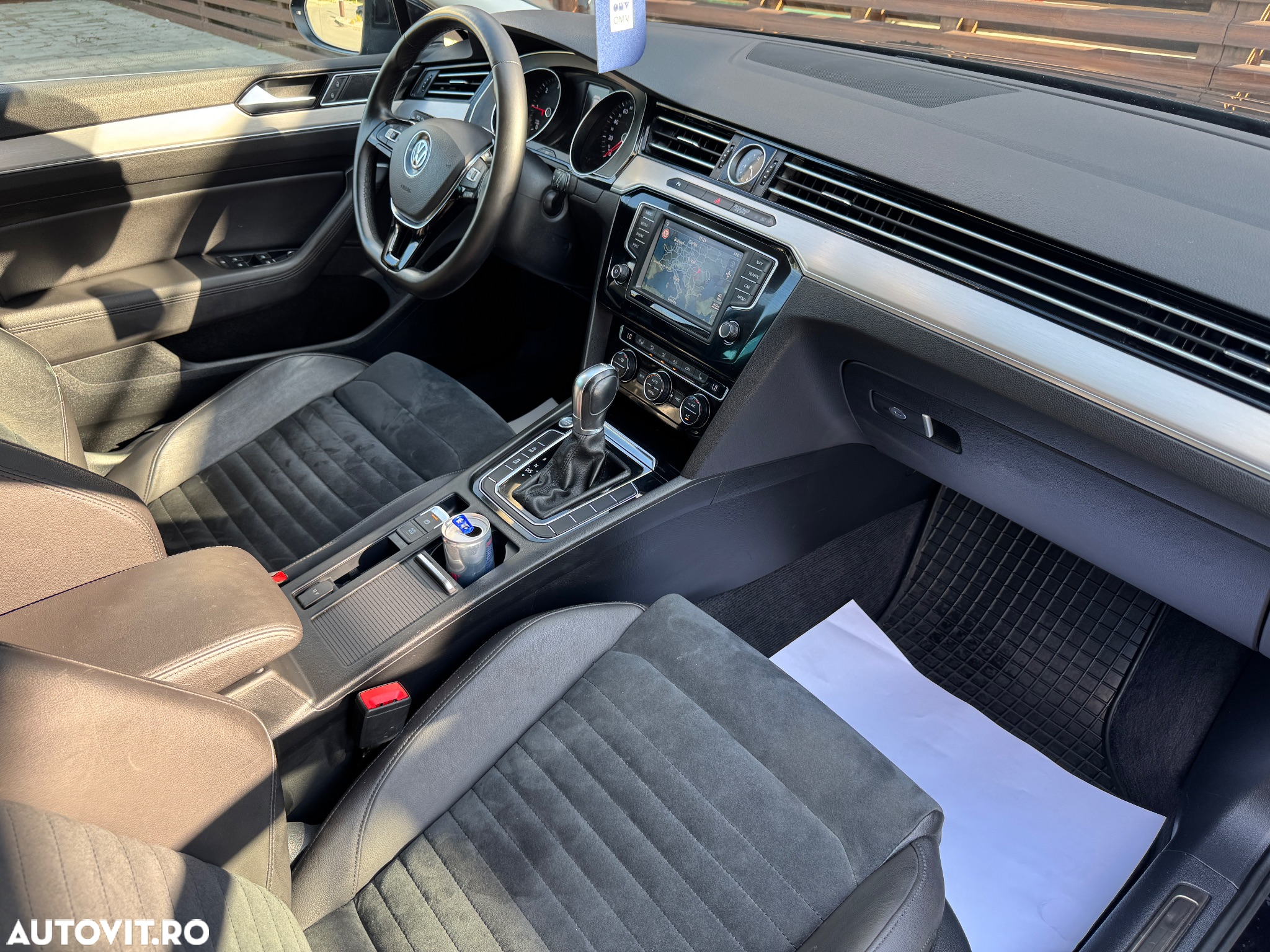 Volkswagen Passat Variant 2.0 TDI SCR DSG (BlueM. Tech) Highline - 8