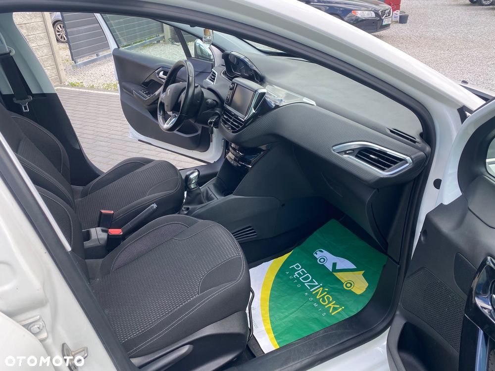 Peugeot 208 PureTech 82 Start & Stop Allure - 6