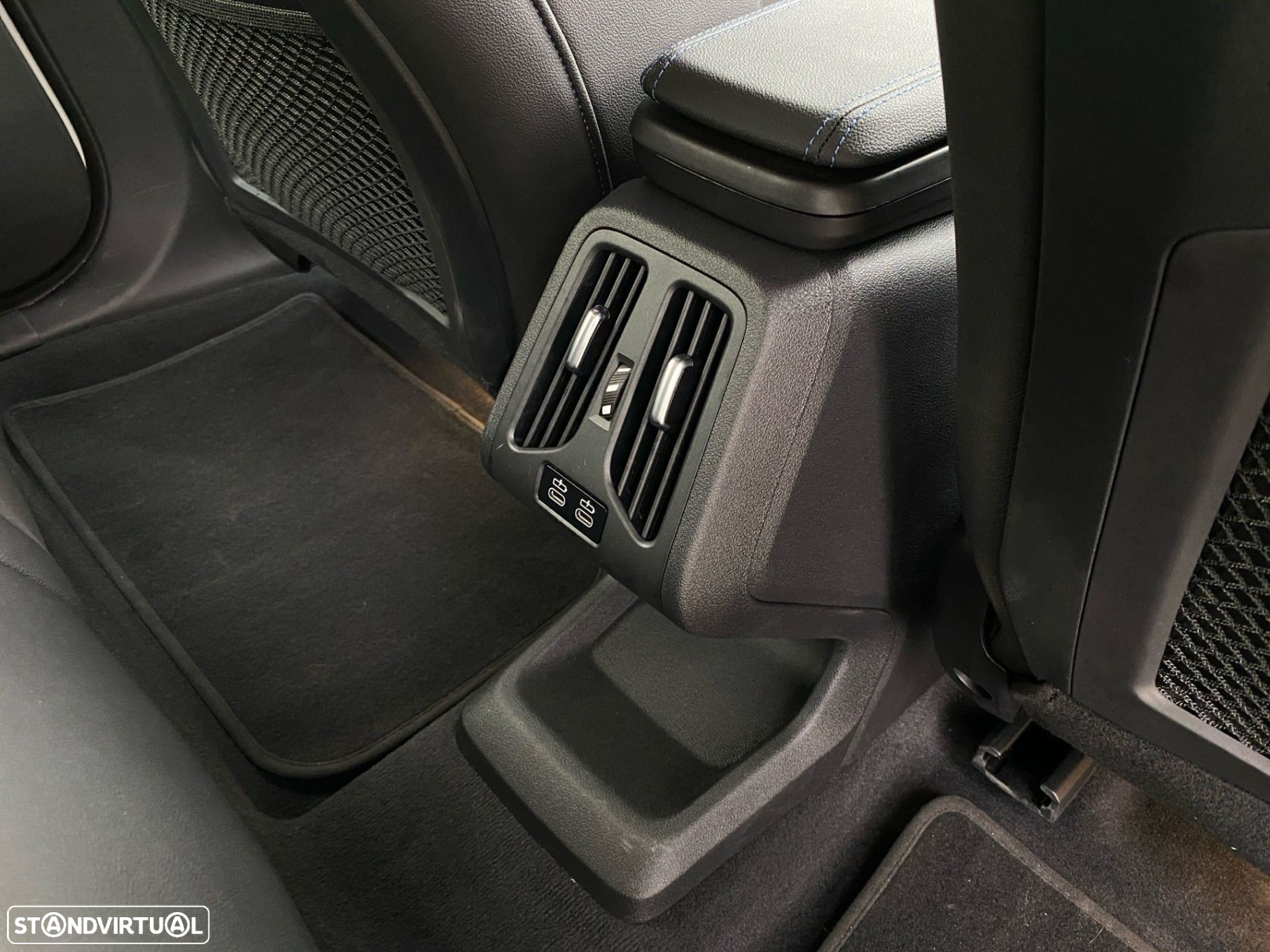 BMW iX1 xDrive30 Pack Desportivo M - 19