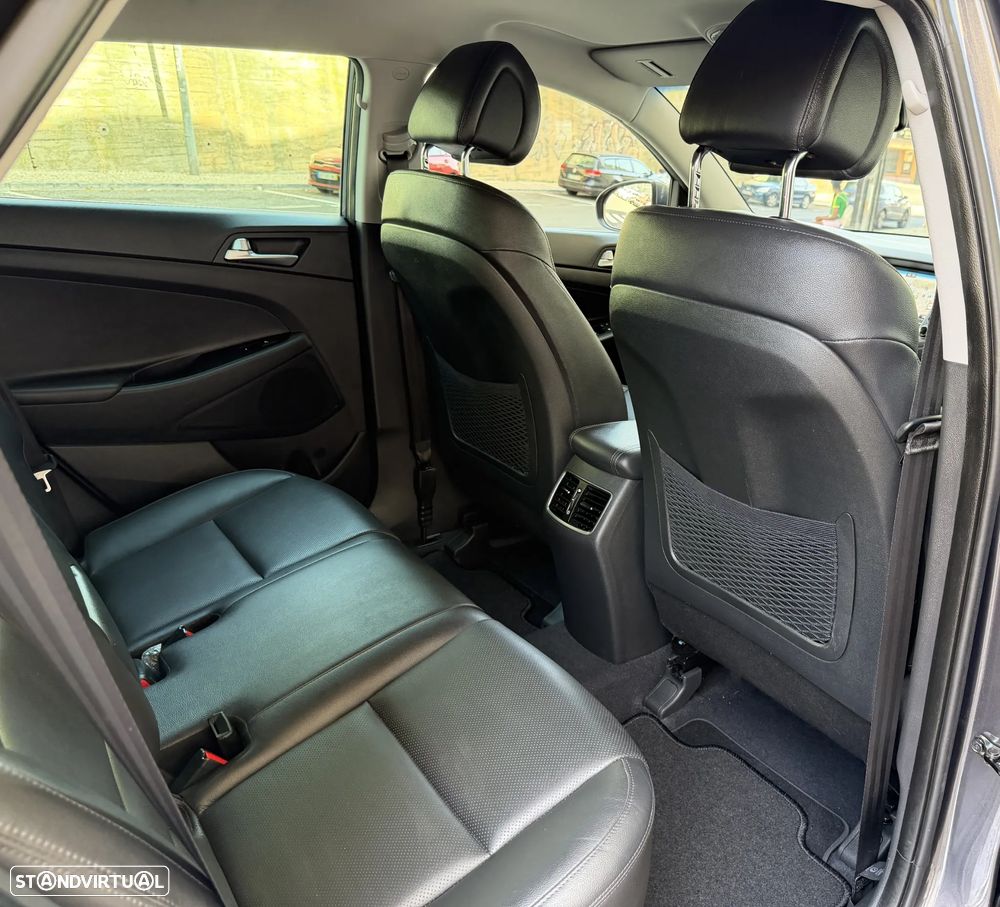 Hyundai Tucson 1.7 CRDi Premium DCT - 23
