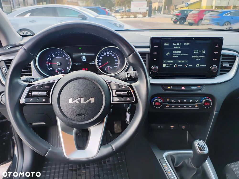 Kia XCeed 1.5 T-GDI M - 13