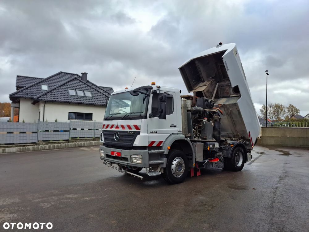 Mercedes-Benz Axor 1829 Zamiatarka BUCHER OptiFant 70 2 Silniki Karcher Wysokiego Ciśnienia Szczotki L/R Listwa Ciśnieniowa + Lanca Eunited PM10 - 14