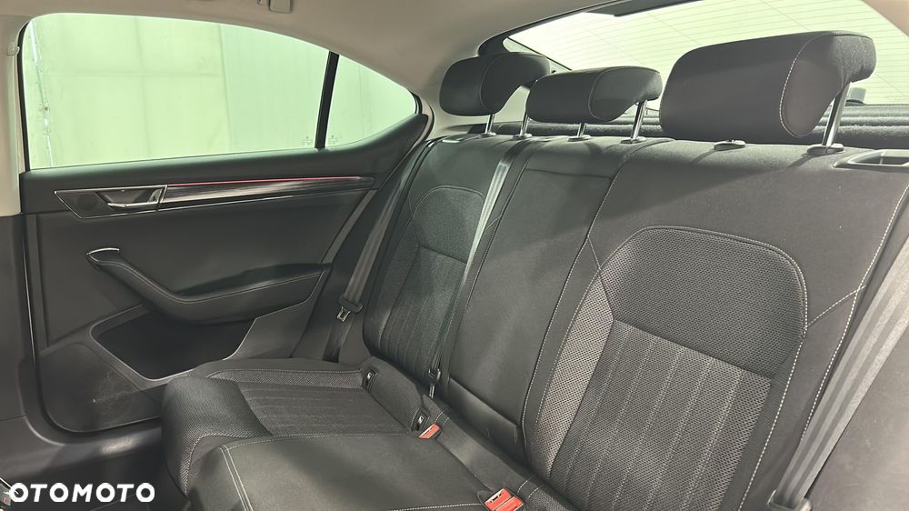 Skoda Superb 2.0 TDI SCR Style DSG - 13