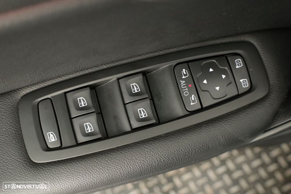 Renault Mégane Sport Tourer 1.6 E-Tech Plug-In Hybrid R.S. Line - 21