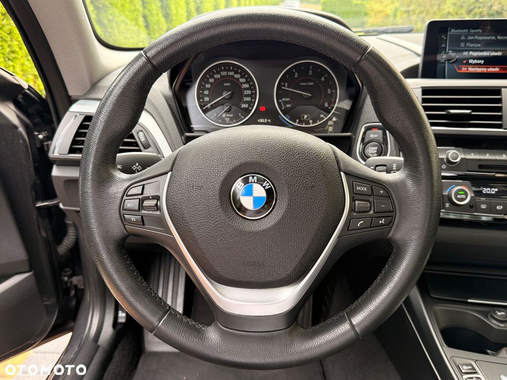 BMW Seria 2 220d Sport-Aut Sport Line - 22