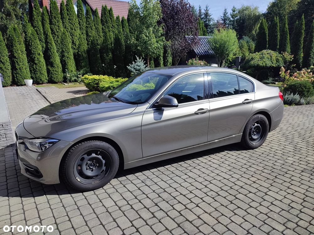 BMW Seria 3 320d Sport Line - 1