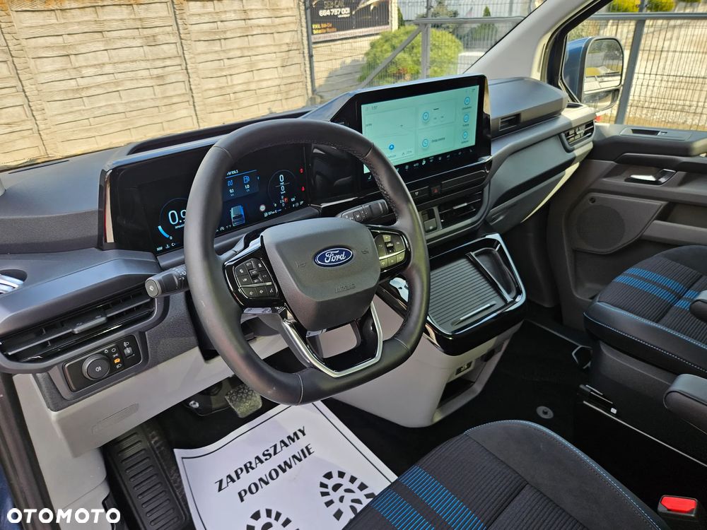 Ford Tourneo Custom - 5