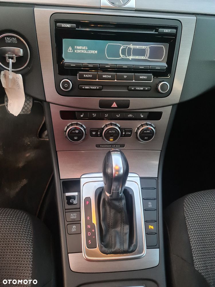 Volkswagen Passat Variant 2.0 TDI DSG BlueMotion Technology Comfortline - 17