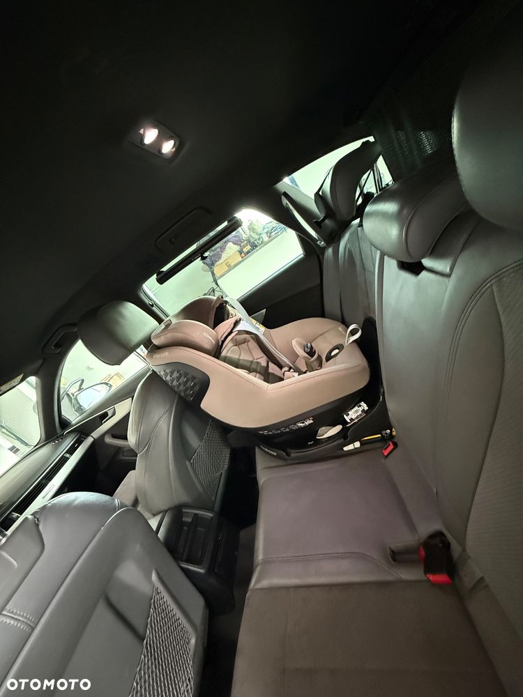 Audi A4 Avant 2.0 TDI Quattro S tronic - 10