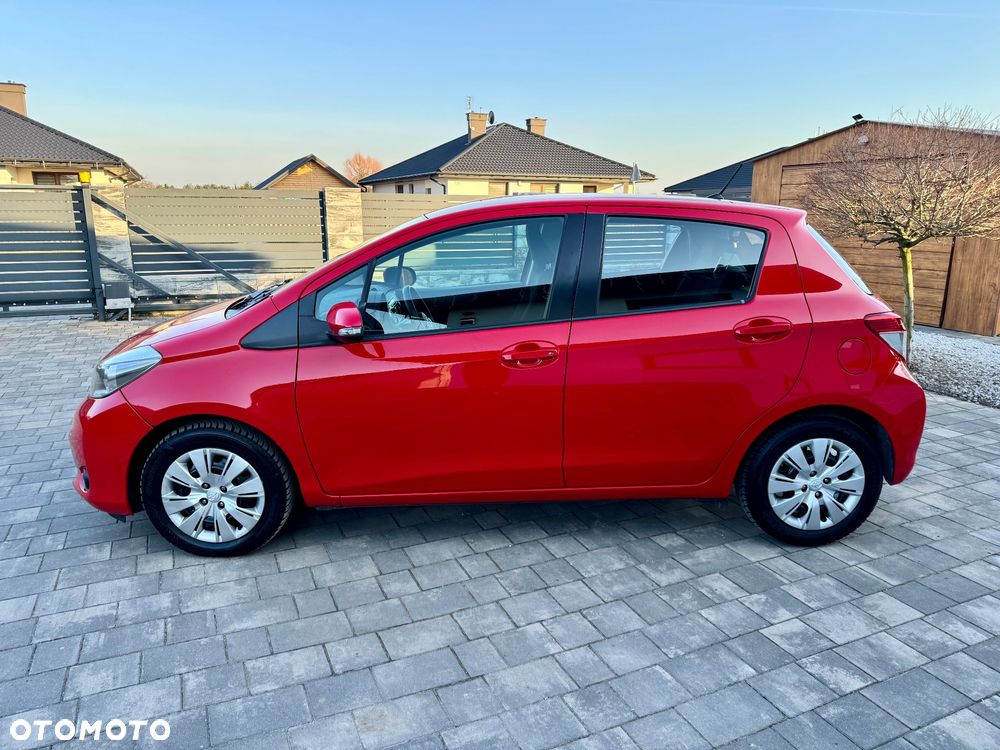 Toyota Yaris - 12