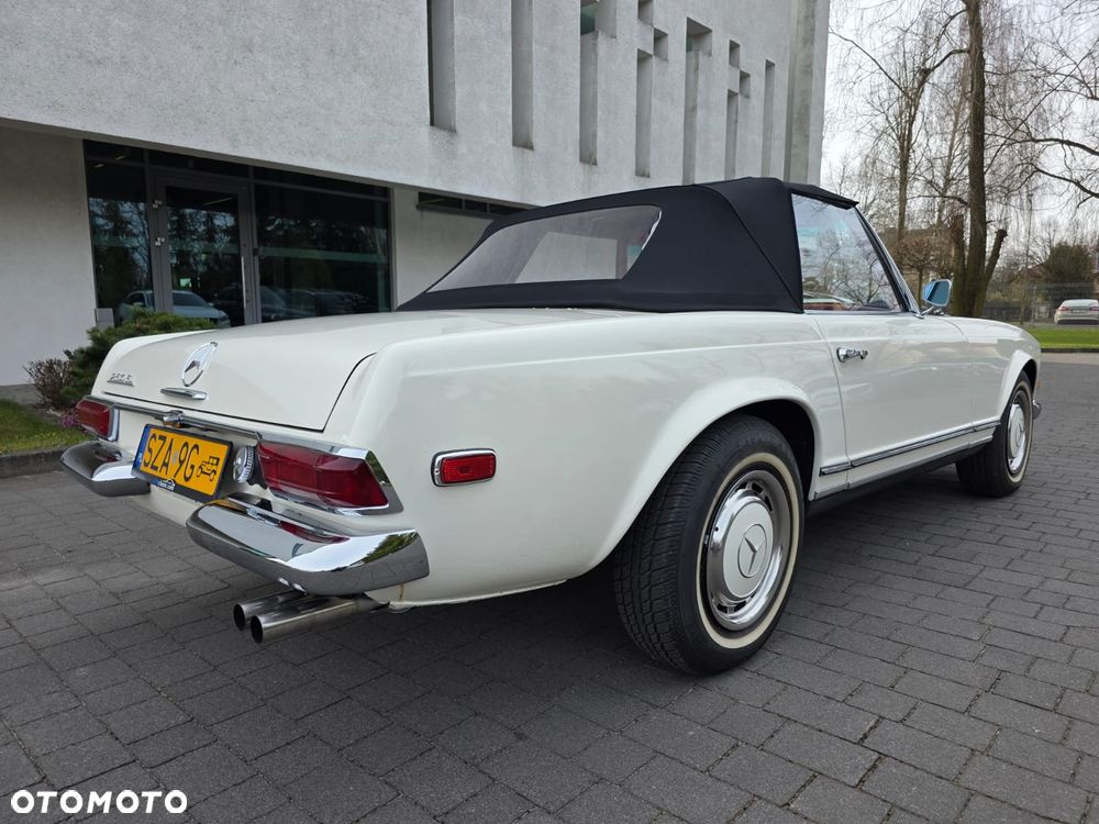 Mercedes-Benz SL - 8