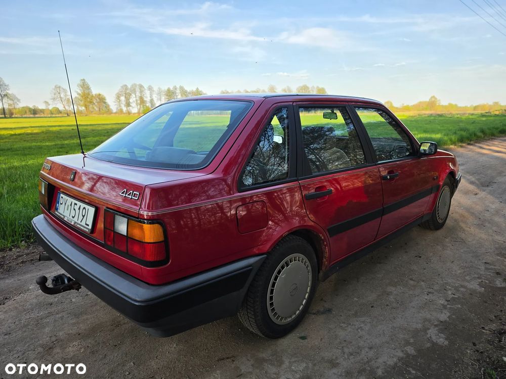 Volvo Seria 400 - 9