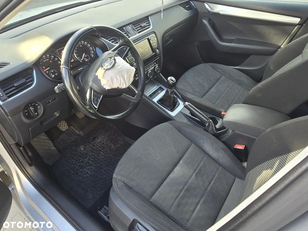 Skoda Octavia 1.6 TDI (Green tec) Style - 16