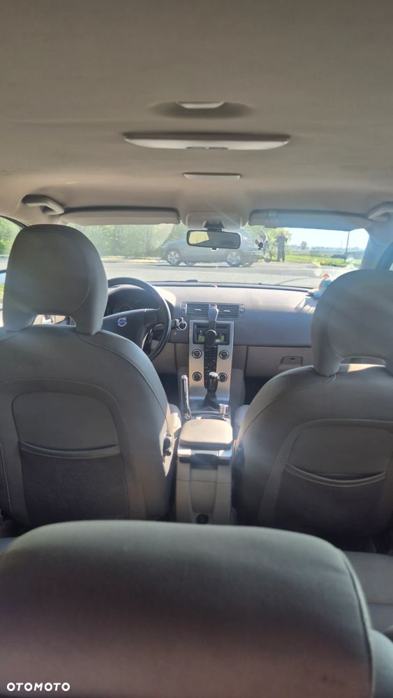 Volvo V50 2.0D - 10