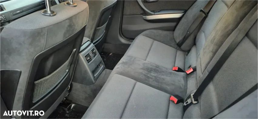 BMW Seria 3 325i xDrive - 7