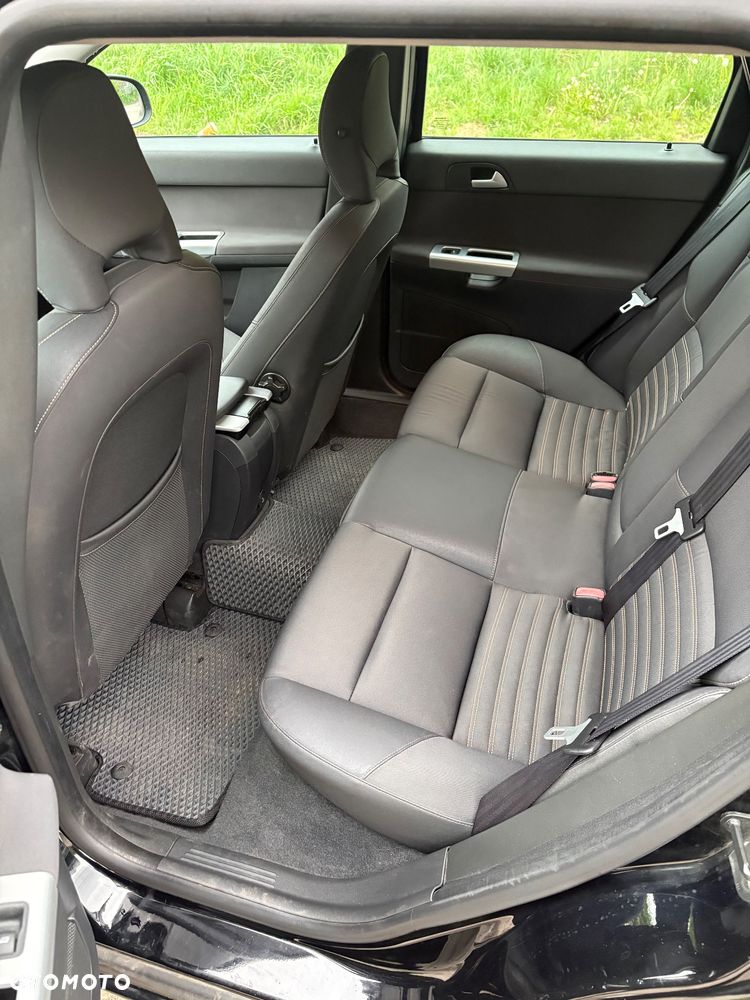Volvo V50 D2 Momentum - 9
