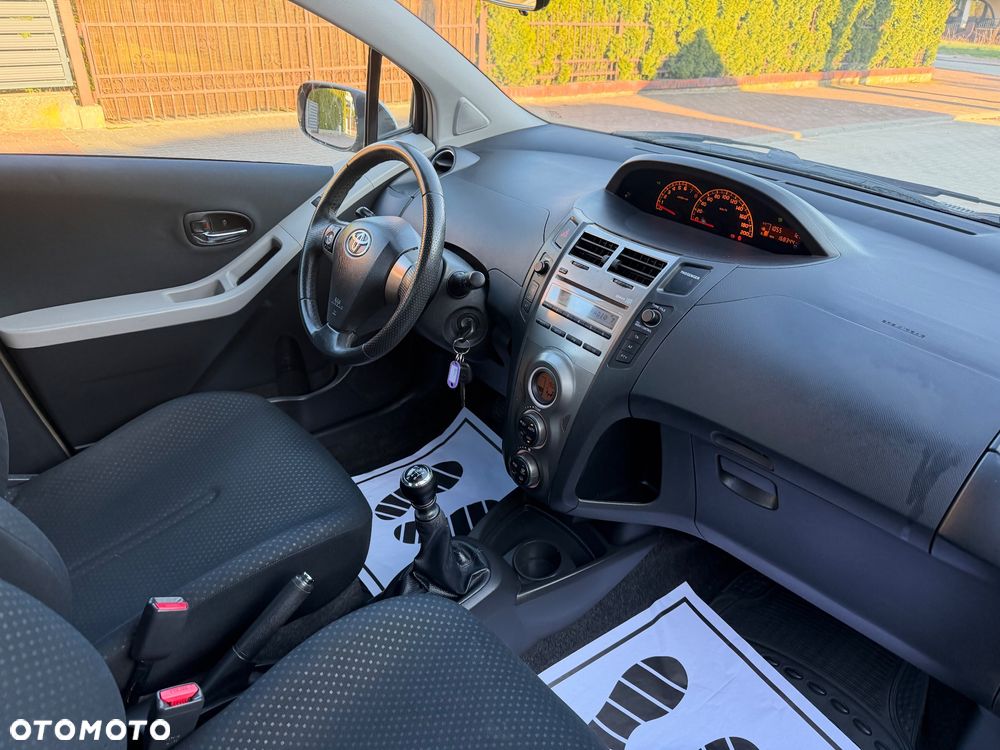 Toyota Yaris 1.33 Luna Start - 33