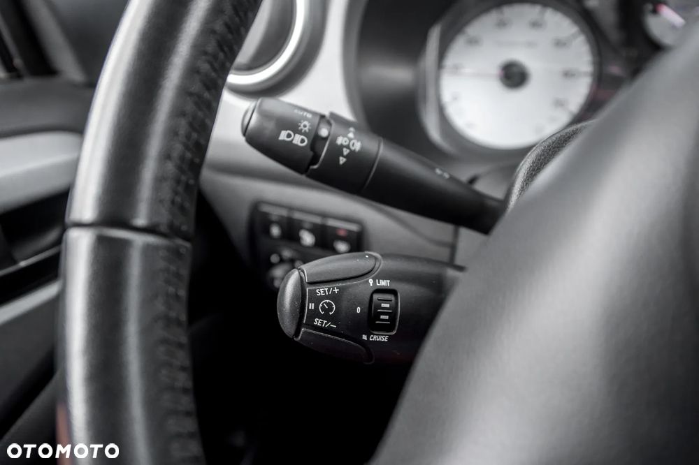 Citroën Berlingo Multispace BlueHDi 100 FEEL - 32