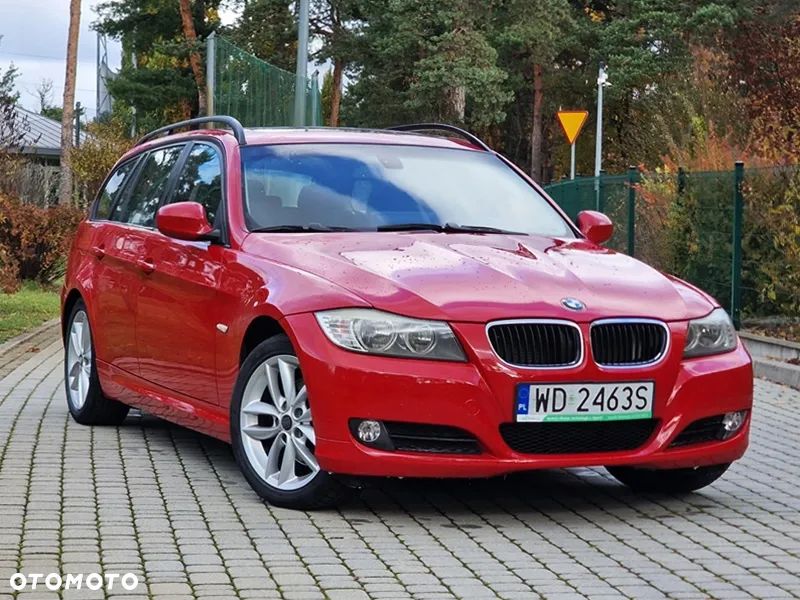 BMW Seria 3 320i Touring - 2