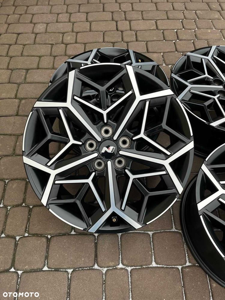 Oryginalne alufelgi Hyundai 5x114,3 19 CZUJNIKI Tucson N-LINE BICOLOR