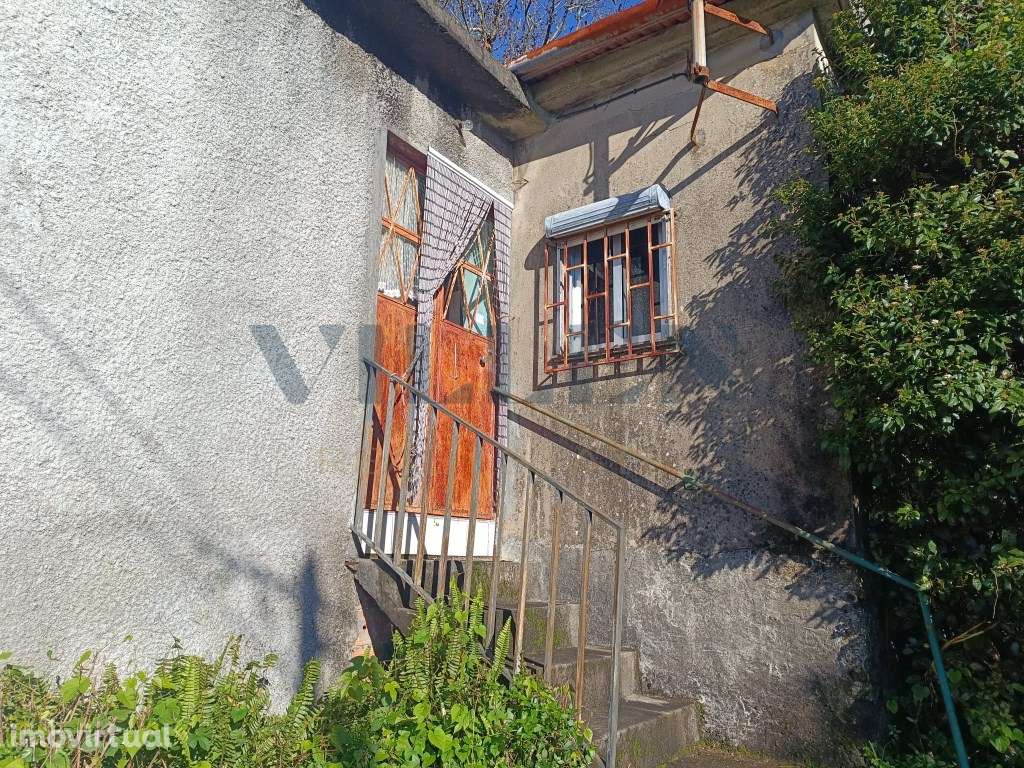 2 Moradias Rústicas para restauro em Arnoso Santa Maria, Vila Nova ... - Grande imagem: 4/9