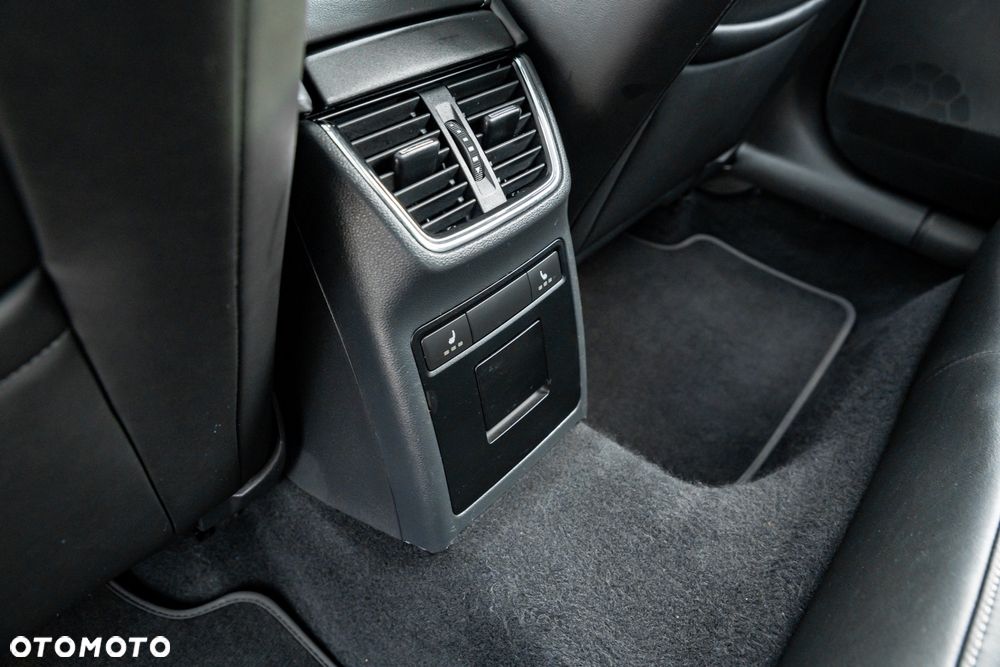 Skoda Octavia 2.0 TDI DSG RS - 21