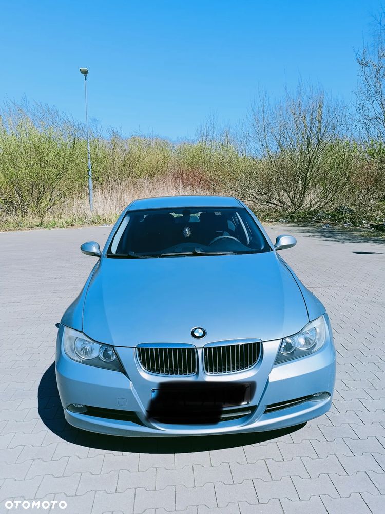 BMW Seria 3 325i - 2