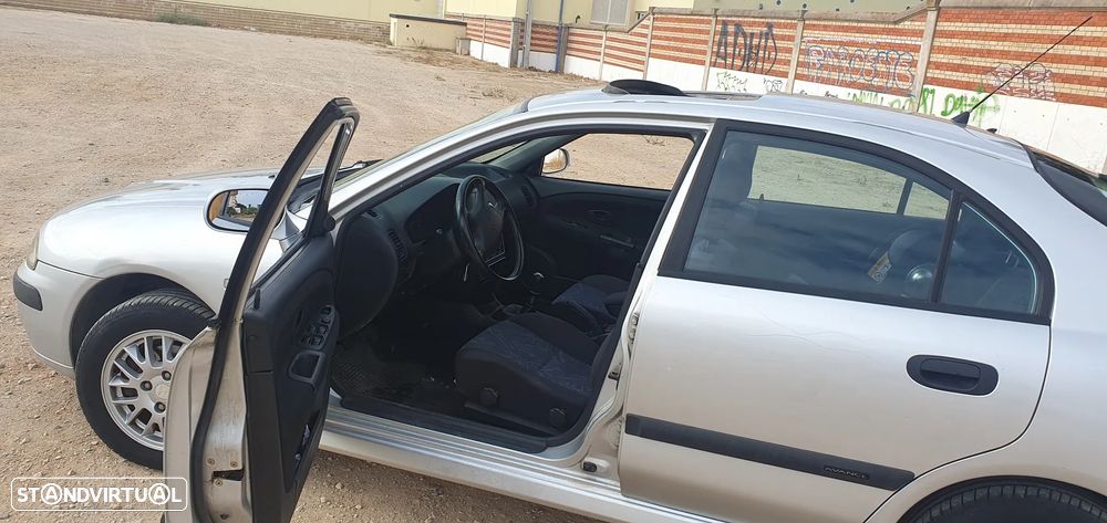 Mitsubishi Carisma HB 1.6 Avance - 7