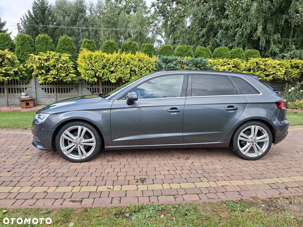 Audi A3 Sportback - 2