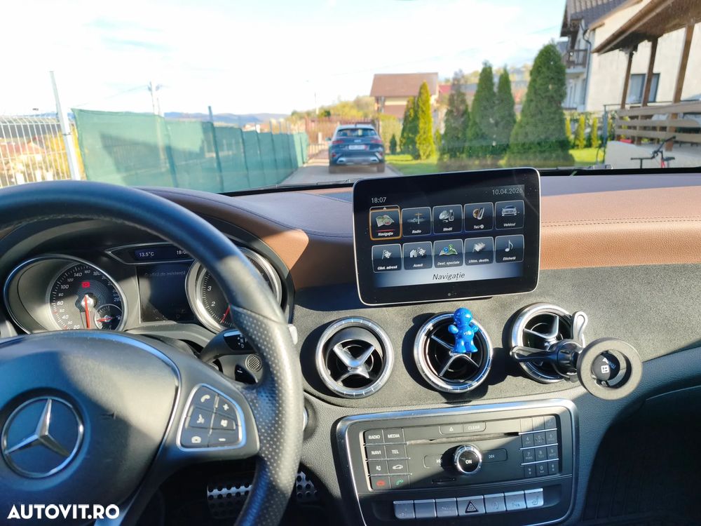 Mercedes-Benz CLA 180 - 12