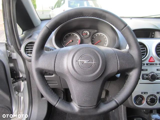 Opel Corsa 1.4 16V Active - 17