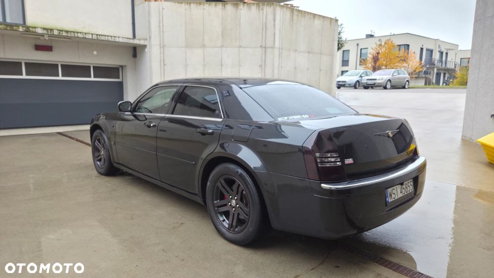 Chrysler 300C - 5