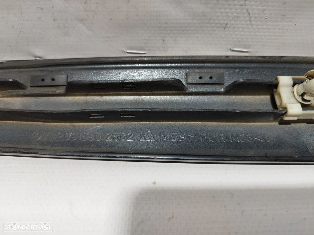 FRISO FRISOS LATERAIS GUARDA LAMAS TRASEIROS TRÁS DIREITA ESQUERDA MERCEDES CLK W209 A2096902562 - 3