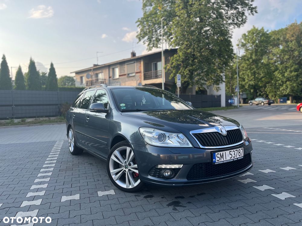 Skoda Octavia 2.0 TDI CR DPF DSG RS - 1