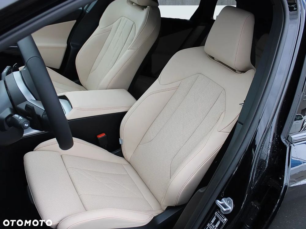 BMW X3 xDrive20 mHEV - 8