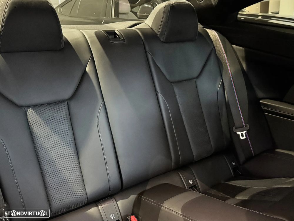 BMW M4 Competition - 15